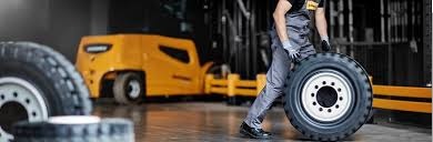 taller de reparacion y mantenimiento de autoelevadores